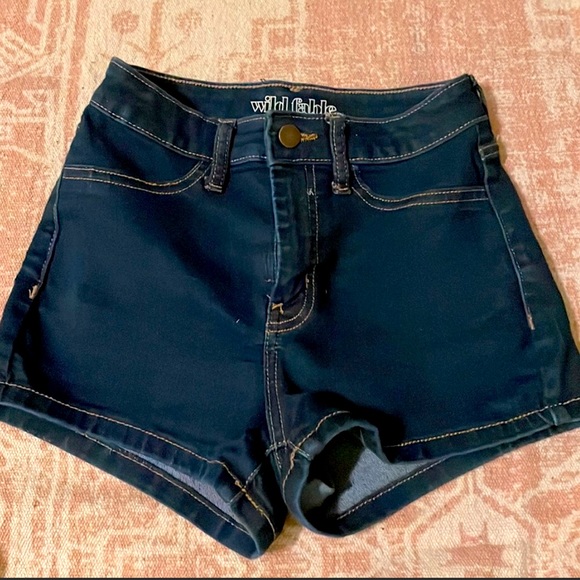 WILD FABLE High Rise Jean Shorts- Size 0 - Picture 1 of 4